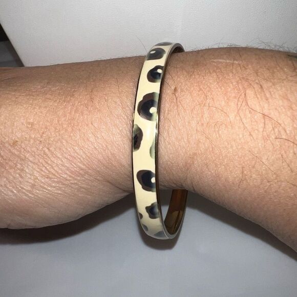 J. Crew Enameled Animal Print Bangle Bracelet‎ - Picture 2 of 7